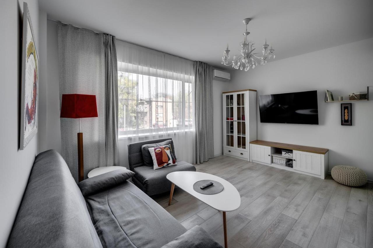 White Apartment Scandinavian Style Zaporizhia Zewnętrze zdjęcie